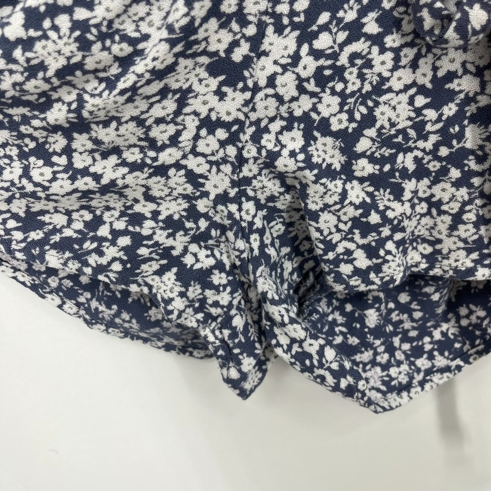 Abercrombie & Fitch Romper Bodysuit Women's XS Purple Floral V-Neck Open Back 2" - Picture 4 of 10